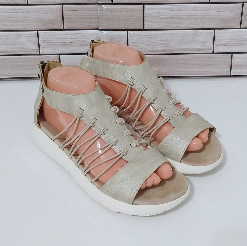 JBU Aruba Gladiator Tan Metallic Sandals Sz 7.5M